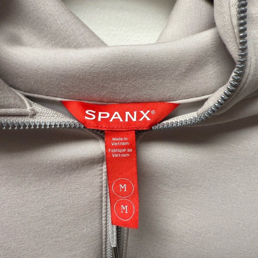 SPANX Air Essentials Half-Zip - Picture 3 of 4